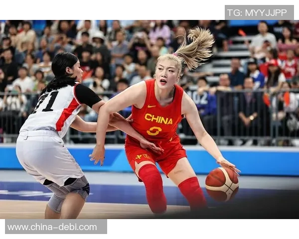 中国女篮25岁女神李梦最佳替身再创佳绩轰19分9篮板展现强大实力 中国女篮25岁女神李梦最佳替身再创佳绩轰19分9篮板展现强大实力