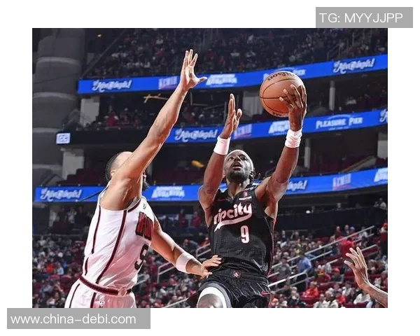 坎宁安砍下28分西蒙斯独得34分活塞逆转战胜开拓者